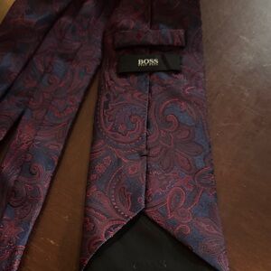 Hugo Boss Silk Tie - Rich Burgundy and Navy paisley pattern